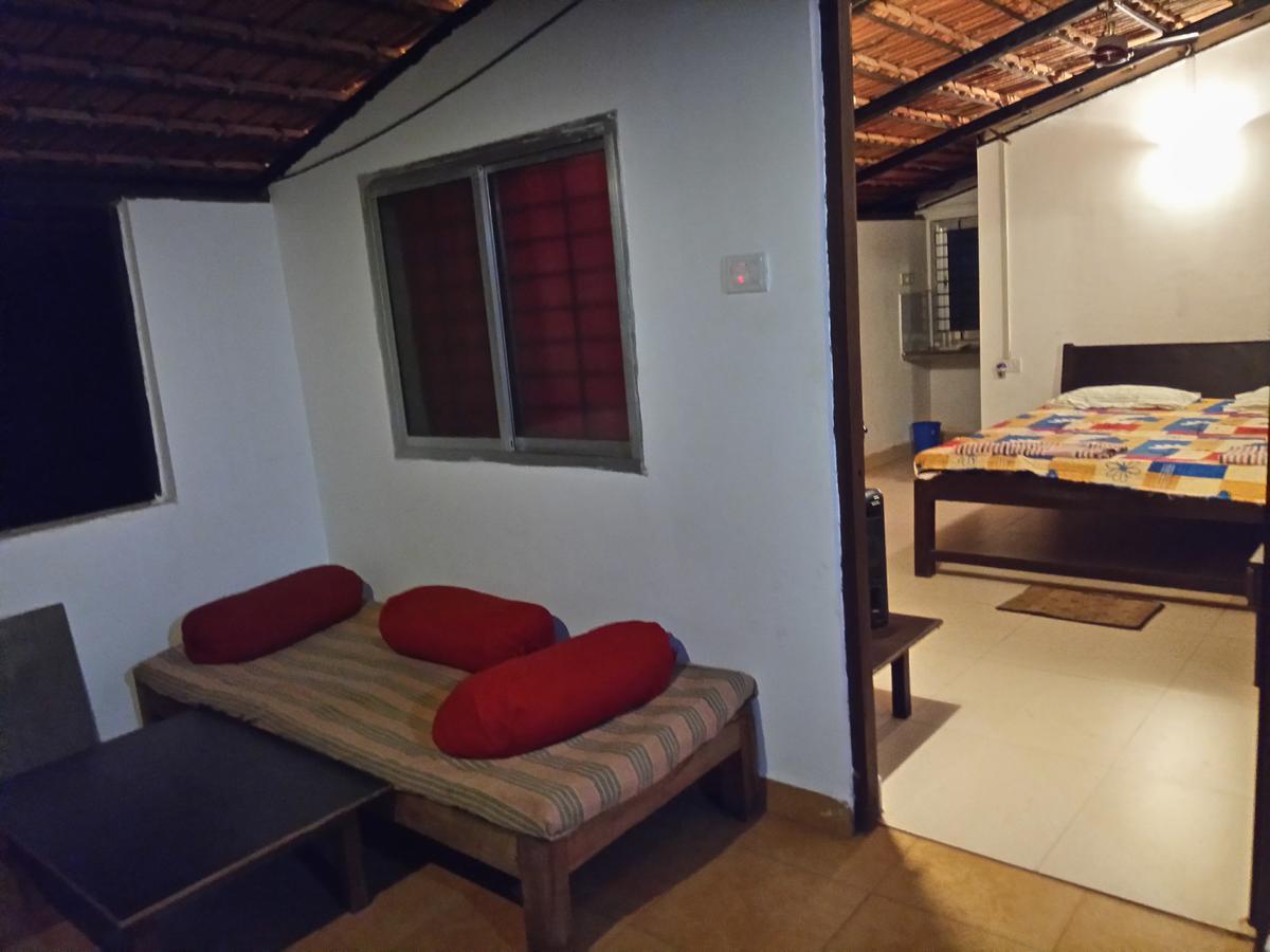 Hotel Sunshine Vagator Exterior foto